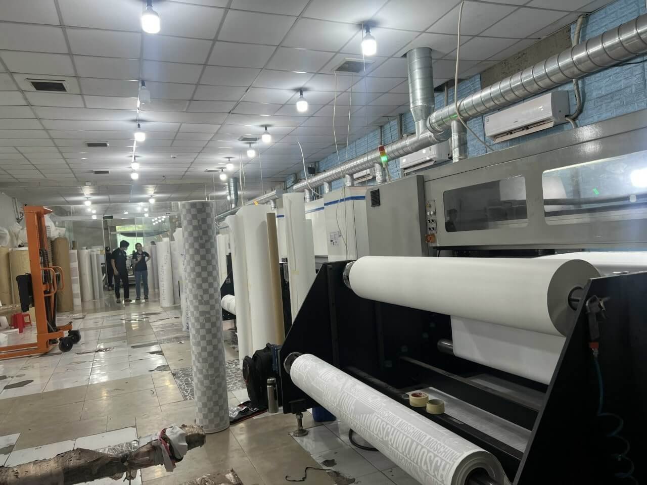 Bảo dưỡng định kỳ thiết bị máy móc để tối ưu hóa quá trình in chuyển nhiệt