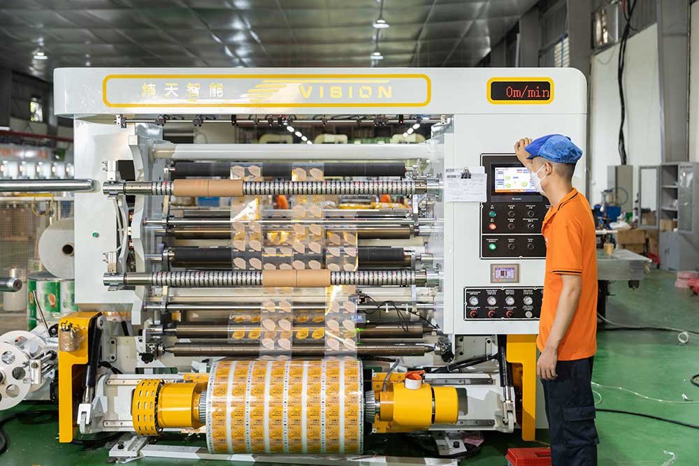 In ống đồng là gì? Những ưu điểm vượt trội khi in số lượng lớn trên trục lăn 1 Công nghệ in ống đồng
