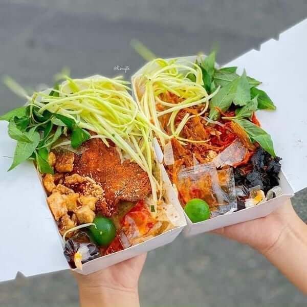 Tại sao nên dùng hộp giấy đựng bánh tráng trộn?