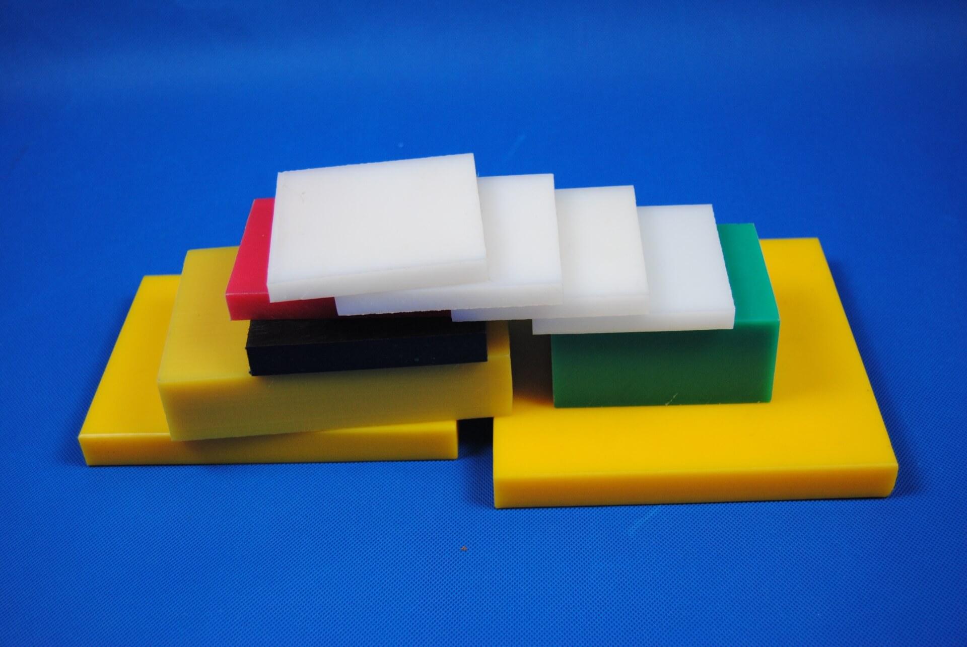 Bản chất kỹ thuật và cấu trúc phân tử của nhựa UHMWPE