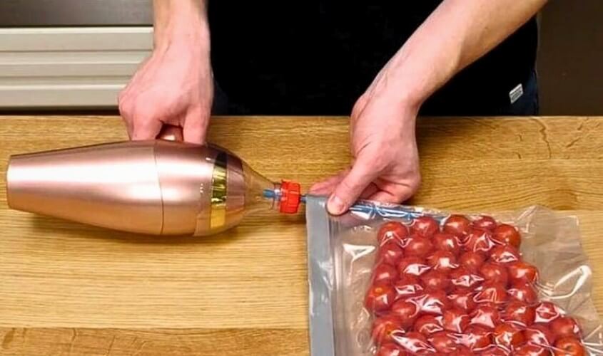 4 Cách hút chân không tại nhà cực đơn giản không cần dùng máy 4 Chế tạo máy hút từ máy sấy tóc và vỏ chai nhựa