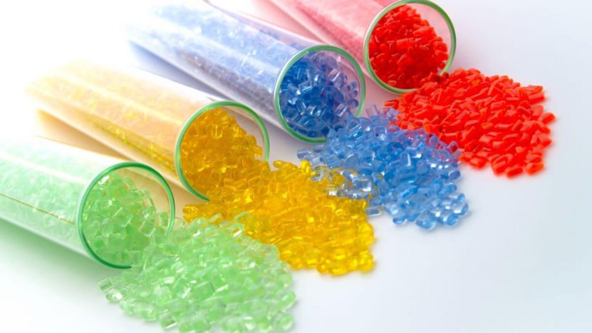 Resin là gì và những thông tin chi tiết về đặc điểm cùng ứng dụng thực tế 2 Bản chất nhựa resin là gì?