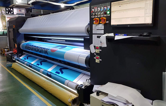 Công nghệ in UV và những ưu điểm vượt trội không thể bỏ qua 4 Các dòng máy in UV phổ biến trong ngành