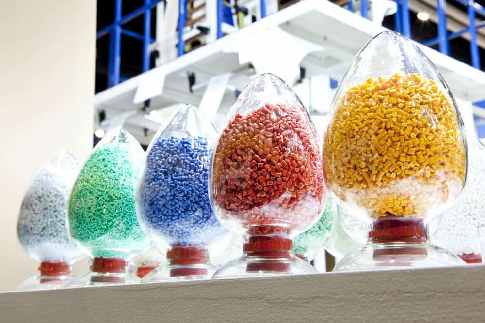 Resin là gì và những thông tin chi tiết về đặc điểm cùng ứng dụng thực tế 4 Cơ chế hoạt động và ứng dụng đa dạng của resin