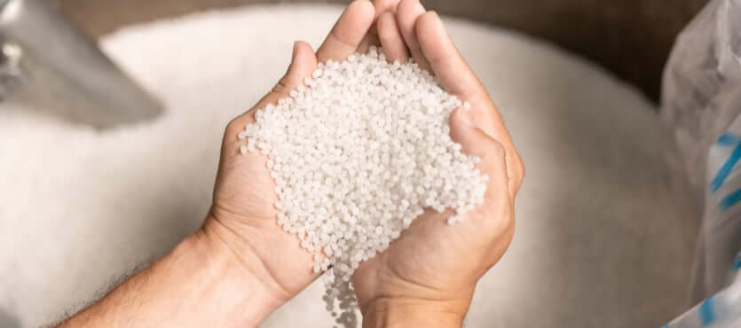 Resin là gì và những thông tin chi tiết về đặc điểm cùng ứng dụng thực tế 3 Phân loại các nhóm nhựa resin phổ biến