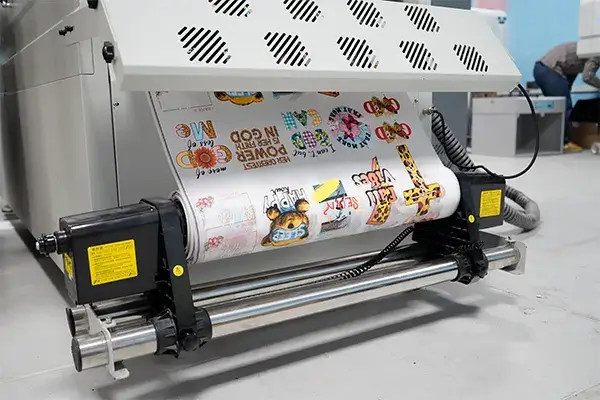 In DTF là gì và những ưu điểm vượt trội so với các kỹ thuật in khác 1 Định nghĩa chi tiết về in DTF là gì?
